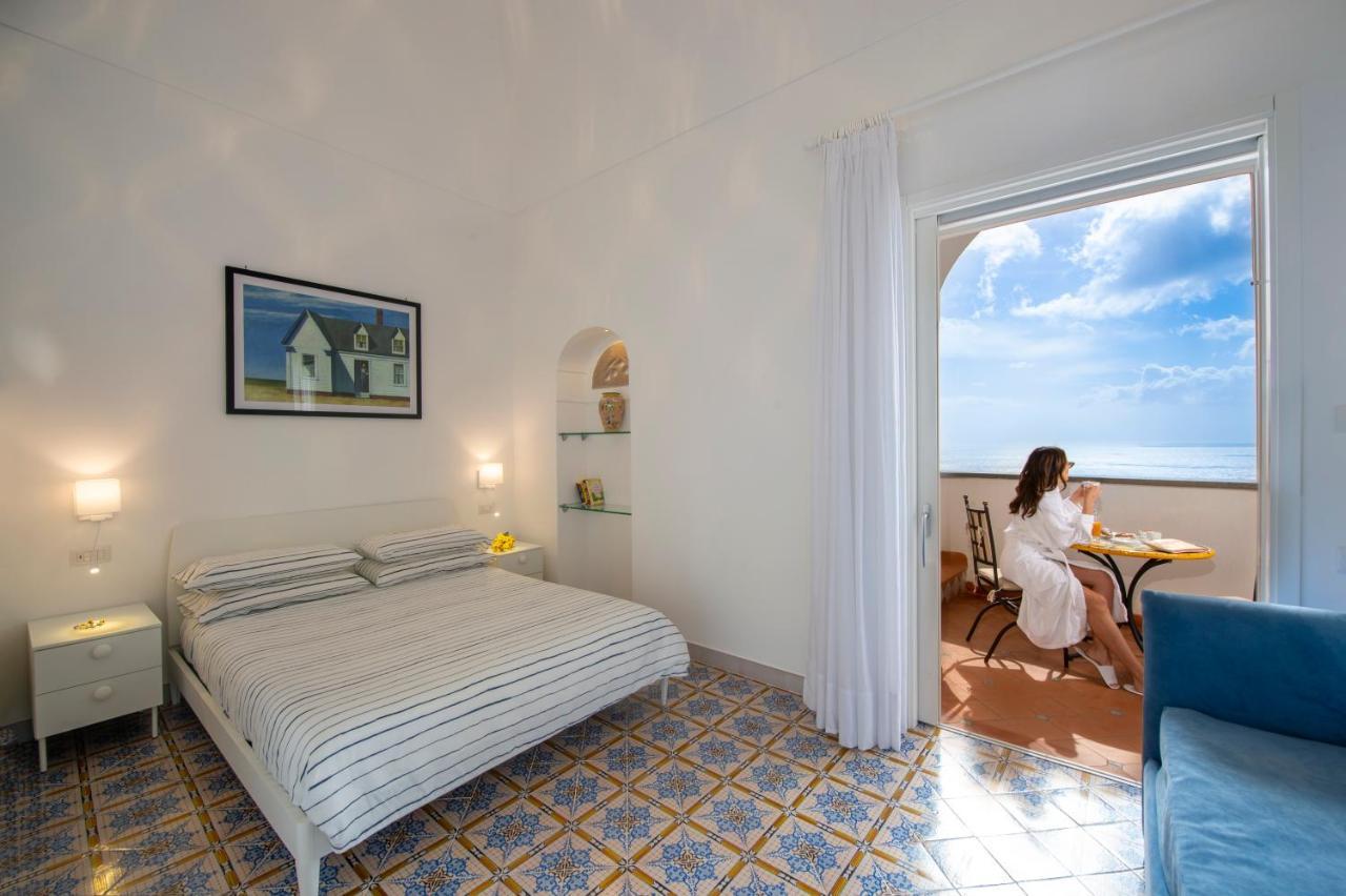 Albadamare Boutique Hotel Praiano Exterior photo