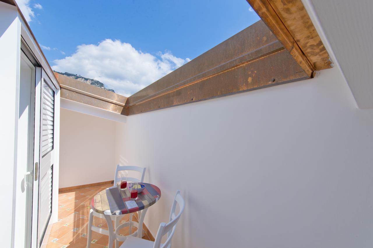 Albadamare Boutique Hotel Praiano Exterior photo
